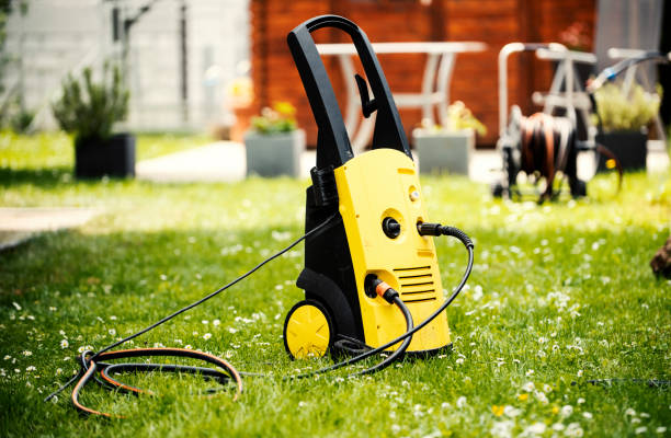 Best Playground Equipment Cleaning  in Roseto, PA